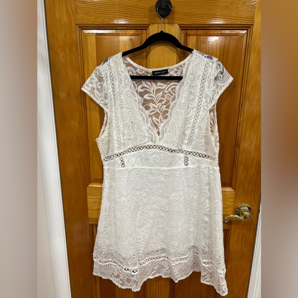 Bloom chic mini dress